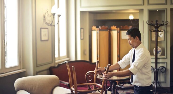 Hotel Jobs in Italy with Accommodation Included: Resorts Hiring International Staff